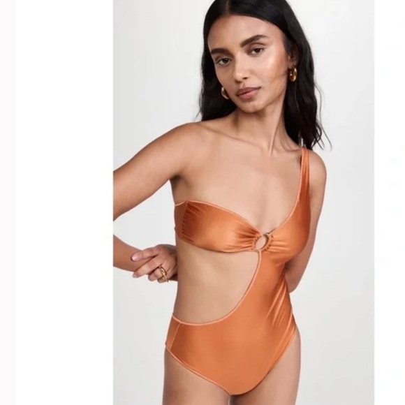 Oseree Glow Asymmetric cut out one shoulder one piece swimsuit. NWOT - Picture 4 of 15